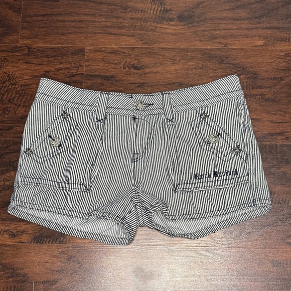 Rock Revival Black and White Striped Women Shorts Detailed buttons size 26 - Picture 15 of 16